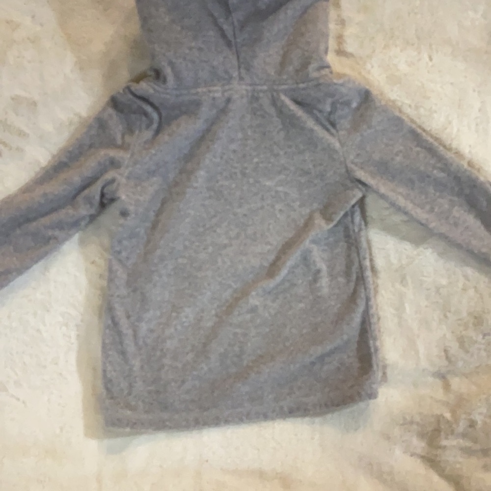 Carter’s pullover - Picture 9 of 12